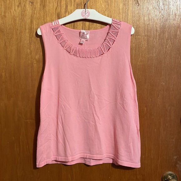 •PINK POODLE•PINK SCOOP NECK DETAIL RAYON/NYLON BLEND TANK TOP  BLOUSE SIZE XL - Picture 4 of 6